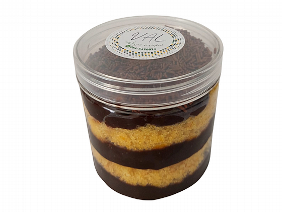 Bolo de pote de cenoura e brigadeiro - ���� ����� ��� �� ��������� 